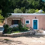 مزرعة للإقامة Chaihoutes Stone House And Into Olive Farm In Zia *