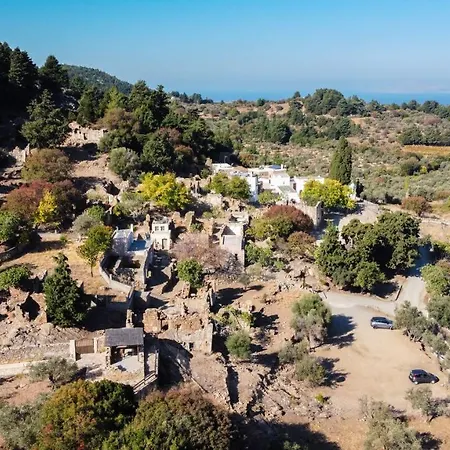 Séjour à la ferme Chaihoutes Stone House And Into Olive Farm In Zia Agios Dimitrios (Kos)