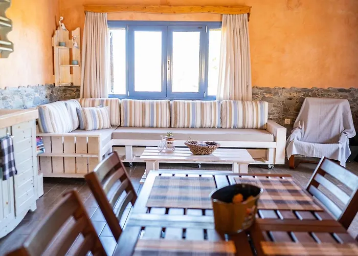 팜스테이 Chaihoutes Stone House And Into Olive Farm In Zia *