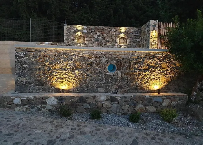 Chaihoutes Stone House And Into Olive Farm In Zia 팜스테이 Agios Dimitrios (Kos)