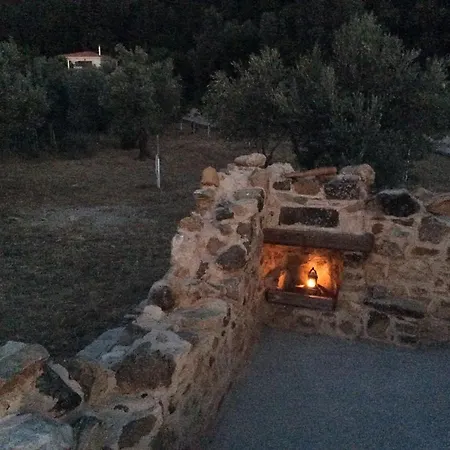 Chaihoutes Stone House Into Olive Farm In Zia Farm stay *