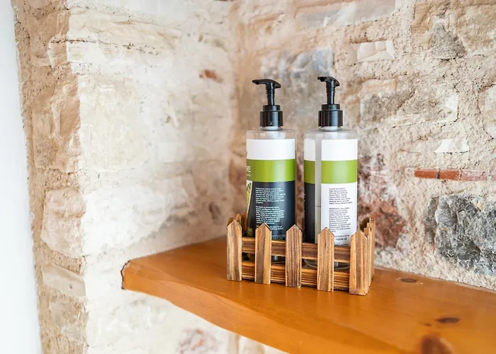 Farm stay Chaihoutes Stone House And Into Olive Farm In Zia